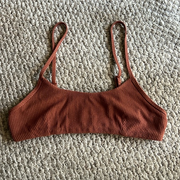 ALO Yoga Other - REMOVING! Alo Yoga Ribbed Bra
